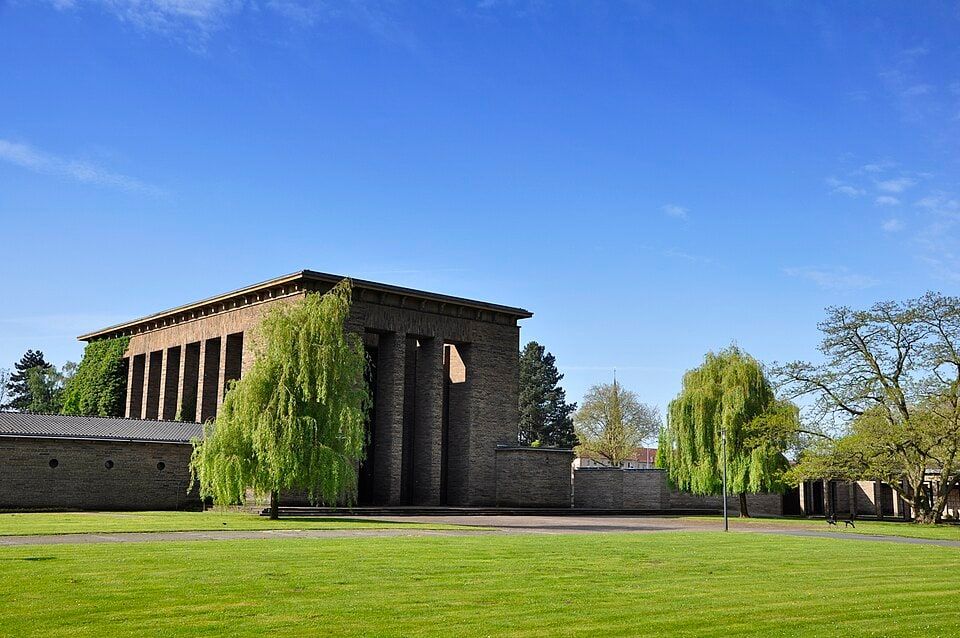 Haupttrauerhalle auf Zentralfriedhof Bochum